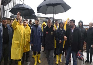 12 Saatte 3 Aylık Yağış Alan Antalya'da Yaralar Sarılıyor